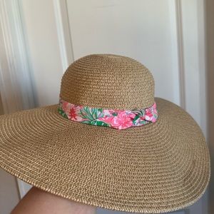 Lilly Pulitzer hat
